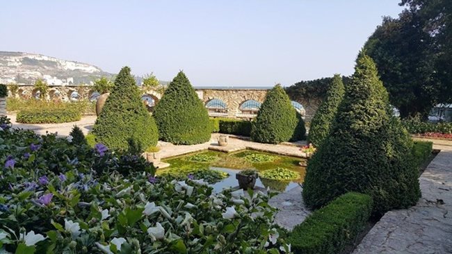 Ботаническата градина е на площ от 194 дка.
Снимка: Лиляна Клисурова