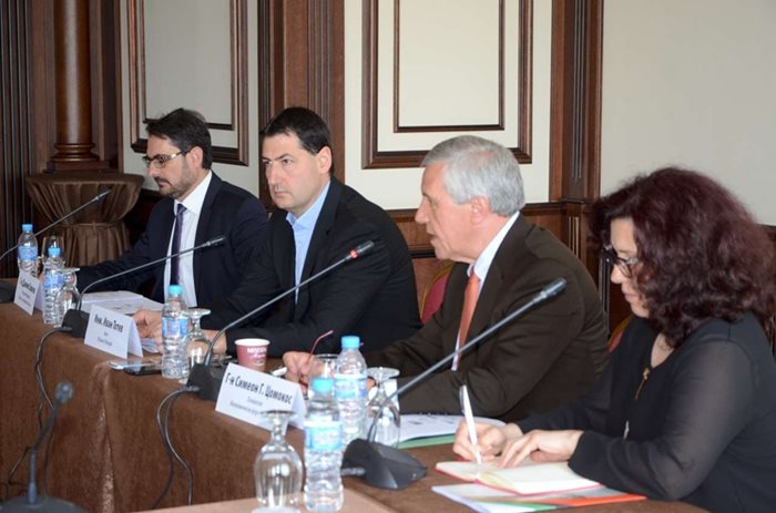 Кметът Иван Тотев обяви, че в Пловдив предстои да бъде проведен икономически форум.