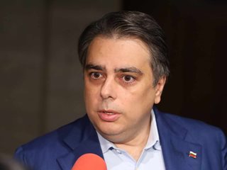 Асен Василев: Няма документ, на който да пише, че отрицателното салдо е 18 млрд. лв.