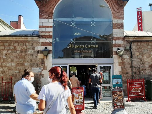 2 км опашка на ГКПП "Малко Търново", българите на съботен пазар в Турция