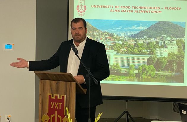 Министърът на земеделието Явор Гечев се включи в подписването на Меморандум за сътрудничество между УХТ, АУ-Пловдив и Медицински университет-Пловдив за учредяване на консорциума PlovdivWineUni