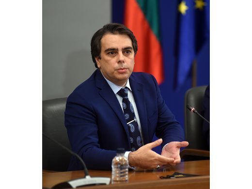 Асен Василев: Отказах на „Има такъв народ“ заради принципни различия по политиките, които да провежда един редовен кабинет