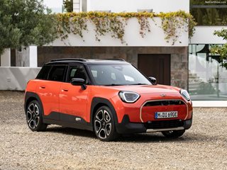 BMW стопира плановете за производство на електрическо Mini в Англия