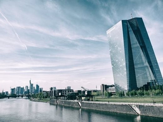 ЕЦБ остави основните лихвени проценти без промяна