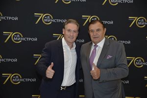 Николай Вълканов и председателят на КРИБ Кирил Домусчиев.