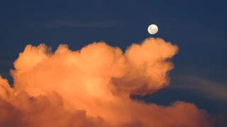 Луната в Рак ни прави по-чувствителни