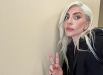 Лейди Гага отбеляза 15 години от първия си албум