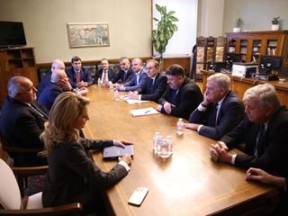 Осми по ред избори ще сринат българската парламентарна република