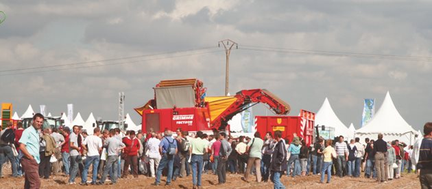 Potato Europe 2024 събра цвета на картофопроизводството - и машини, и картофари