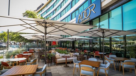 Новата тераса на ресторант ADOR в хотел InterContinental - оазис на лукса и спокойствието в сърцето на София