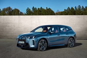 Обновеният BMW iX обещава до 701 км пробег