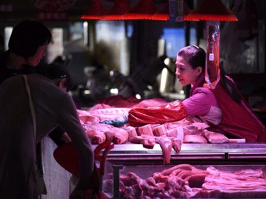 Китай поднови вноса на телешко и свинско месо от Канада