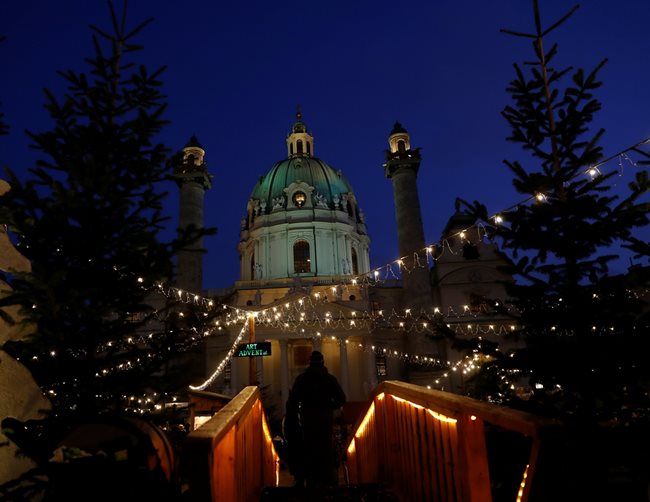 Коледните светлини във Виена, Австрия