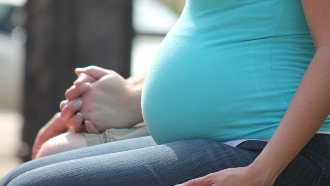 Как да се справя с промените в настроението през бременността