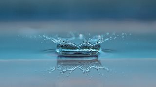 Мицеларна вода - чудото, което нашата кожа заслужава