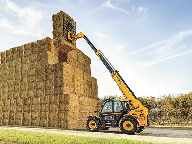 JCB Loadall 542-100 има височина на стрелата цели 10 м