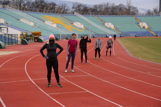Понякога се организират и лекоатлетически занимания на Националния стадион "Васил Левски"-
