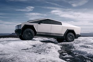 Tesla препоръча на собствениците на Cybertruck да използват спиртни кърпички вместо автомивки