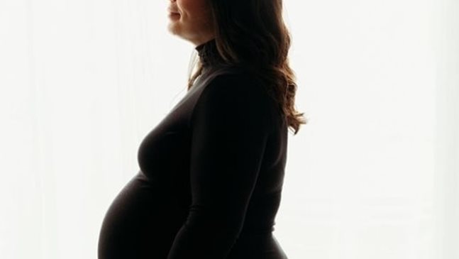 Рядка бременност: жена с двойна матка чака близнаци - носи бебе във всяка