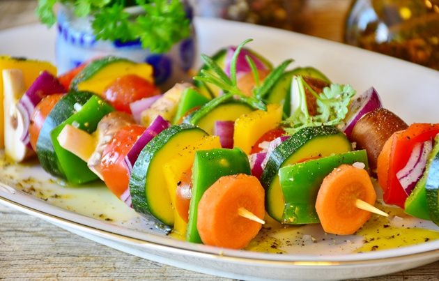 Наблегнете на плодове и зеленчуци с различни цветове, за да помогнете на тялото да се освободи от вредните вещества.
СНИМКИ: ПИКСАБЕЙ