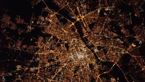 Да гледаш градовете от Космоса (Снимки)