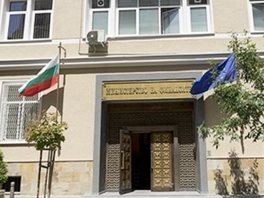 Министерството на финансите: Не е вярно, че ще загубим делото на ЧЕЗ срещу България