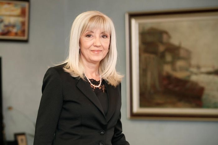 Петя Аврамова - министър на регионалното развитие и благоустройството