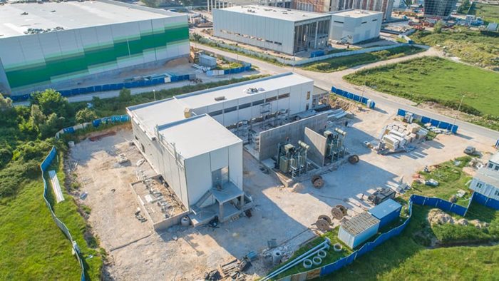 Строителството на новия завод на “Хювефарма” напредва бързо.