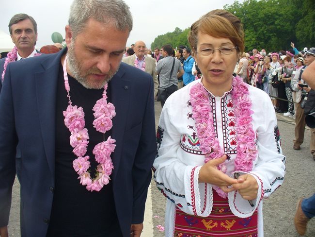 Кметът на Казанлък Галина Стоянова и министърът на културата Боил Банов на празника.