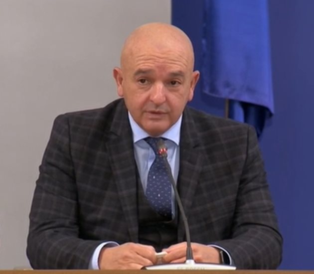 Председателят на Националния оперативен щаб Венцислав Мутафчийски