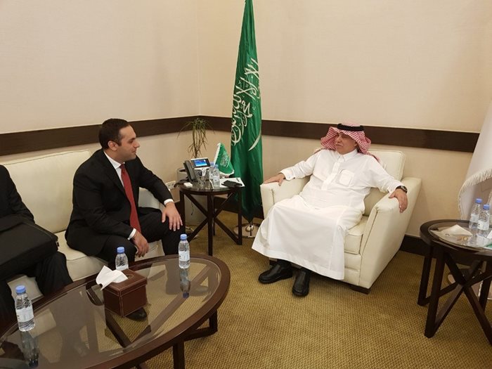 Министърът на икономиката Емил Караниколов се срещна в Рияд с Меджид бин Абдуллах Ал-Касаби - министър на търговията и инвестициите.