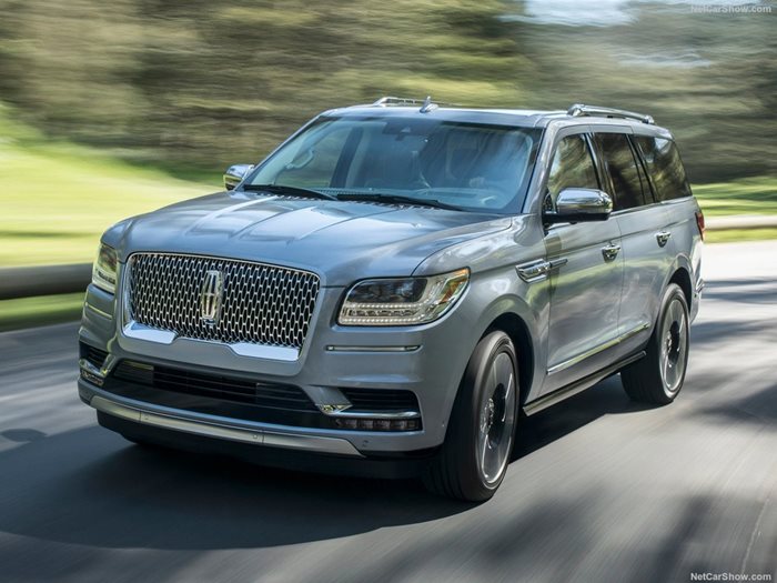 Големи кросоувъри като този Lincoln Navigator са по-опасни за колоездачите. Снимка: "Линкълн"