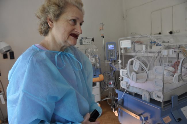 62-годишната Красимира Димитрова дни след раждането