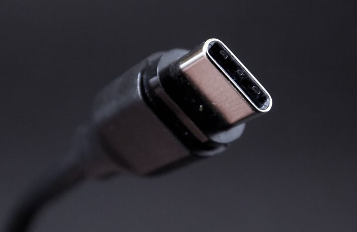 Регламентът ще наложи единен Ю Ес Би-Си (USB-C) порт за всички електронни апарати.
СНИМКА: АРХИВ