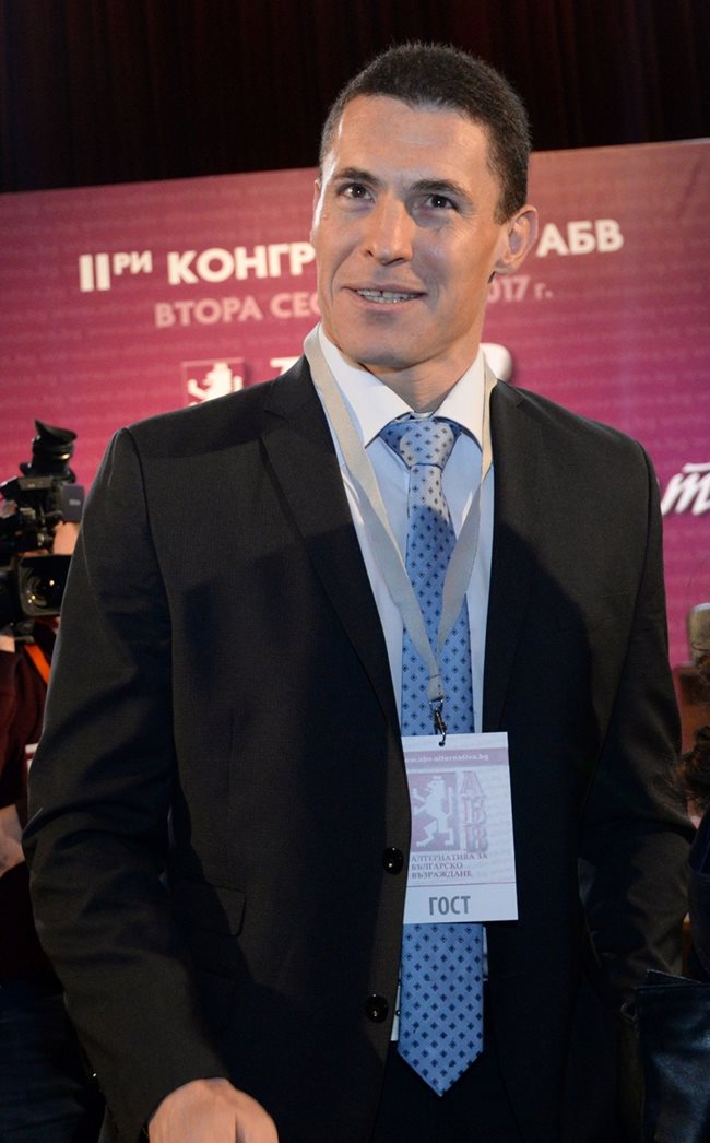 Преди седмица Константин Проданов бе избран за лидер на АБВ.