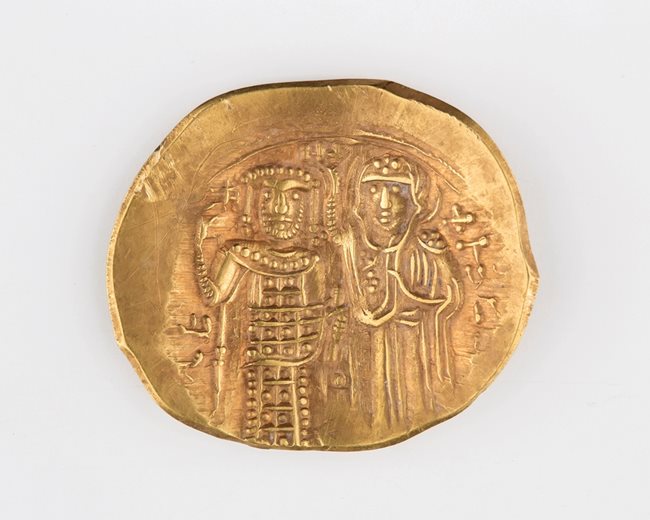 Златна монета от крепостта "Лютица"