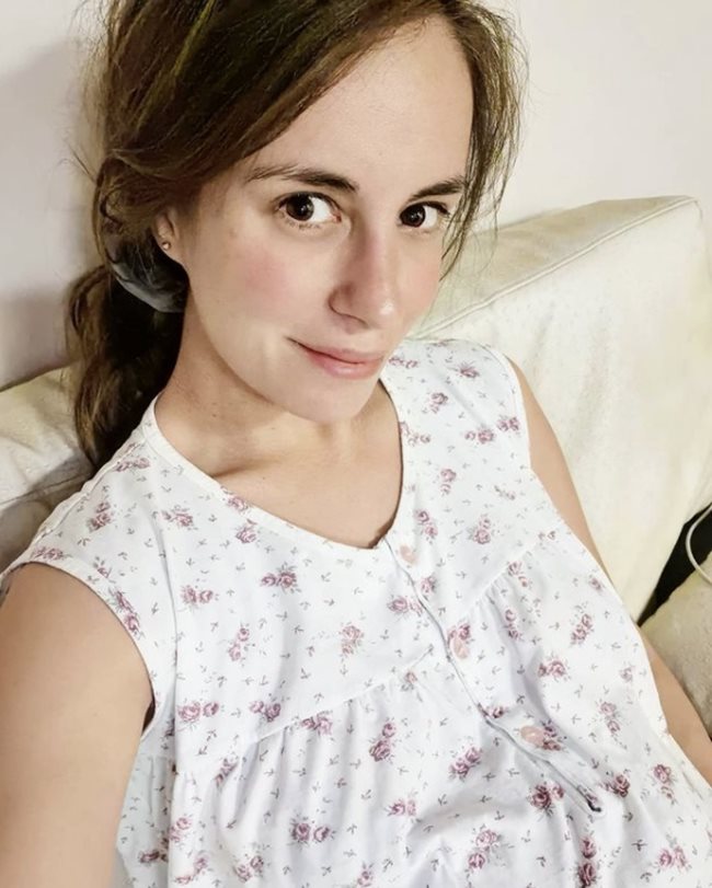 Актрисата в АГ болницата СНИМКА: Инстаграм/Радина Кърджилова