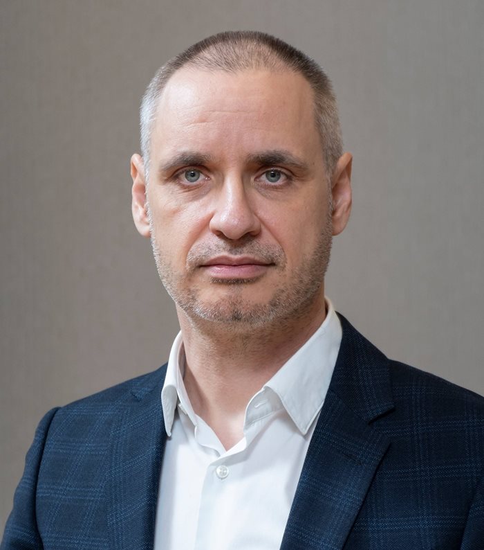 Ролята на ръководител на направление „Банкиране на дребно“ поема Славейко Славейков