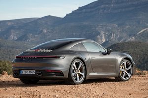 Porsche 911 се обезценява най-бавно.