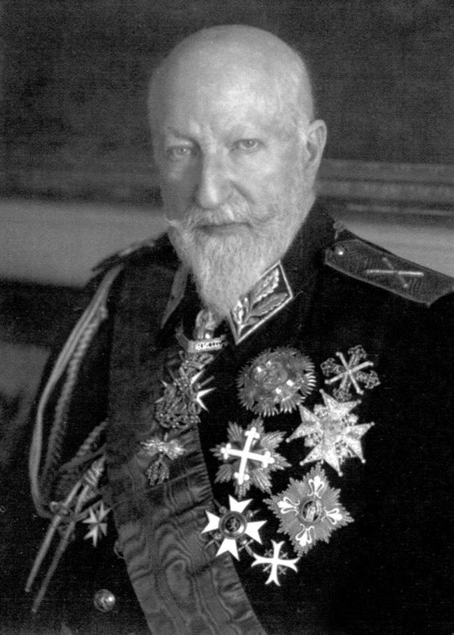 Една от последните снимки на Фердинанд като цар на България