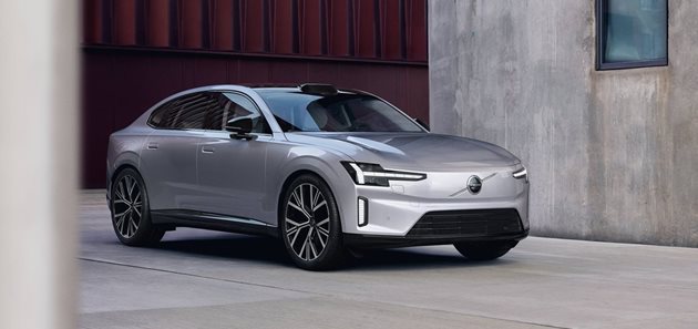 Новото Volvo ES90 улавя дишането на бебе