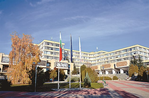 Центърът по зоонози ONE HEALTH е част от Тракийския университет и ще използва неговата материална база и научния му капацитет