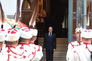 След 106 г. цар Фердинанд се върна в България, полагат го в саркофаг от червен мрамор (Обзор, снимки)