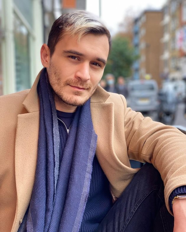 Юли Костов гради солидна кариера в чужбина