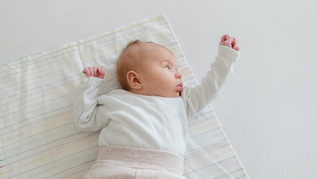 Как да се справя със сънната регресия на бебето?