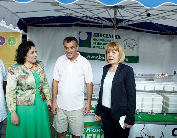 Кметът на София Йорданка Фандъкова и министърът на земеделието и храните Десислава Танева СНИМКИ: Йордан Симеонов