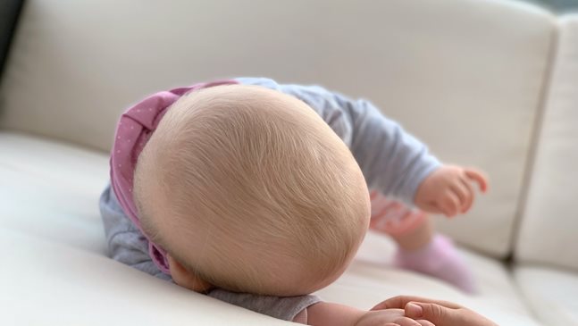 От какво зависи гъстотата на косата на бебето?