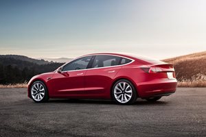 От електрическите коли Tesla Model 3 е с най-много проблеми.