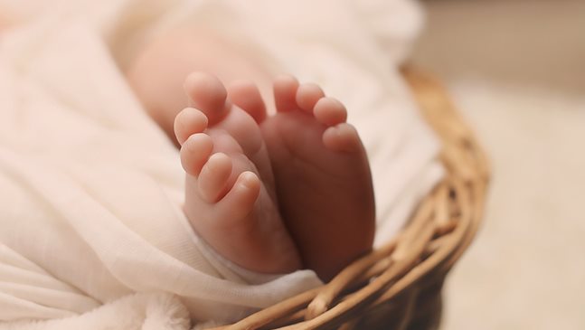 Уникална интервенция на недосено новородено са направили в Националната кардиологична болница