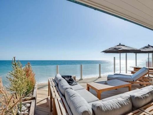 Леонардо ди Каприо иска
$10,95 млн. за къща на плажа
